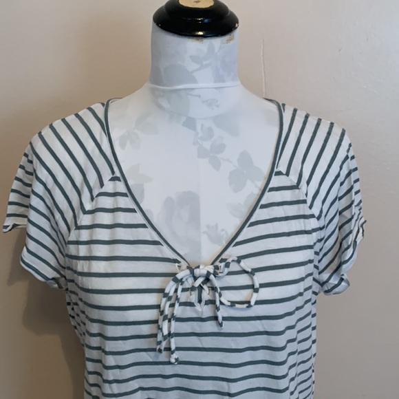 Lucky Brand 🍀 Cap Sleeve Stripped Laced Front Tee 🥳🥳HP🥳🥳 - Picture 3 of 7